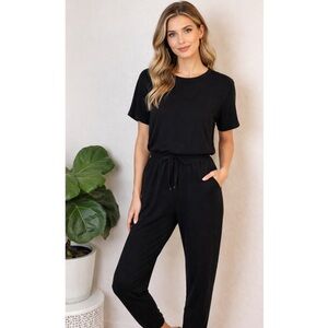 SMASH + TESS Women’s Size M Black Short Sleeve Romper Jumpsuit with Back Cut Out
